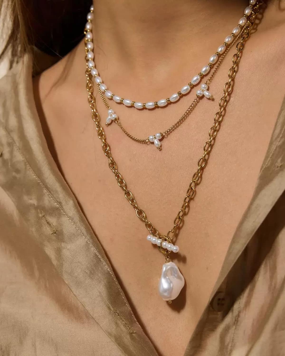 Baroque Pearl Toggle Necklace