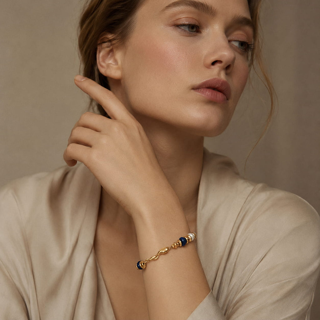 Maris Blue Stone Pearl Chain Bracelet