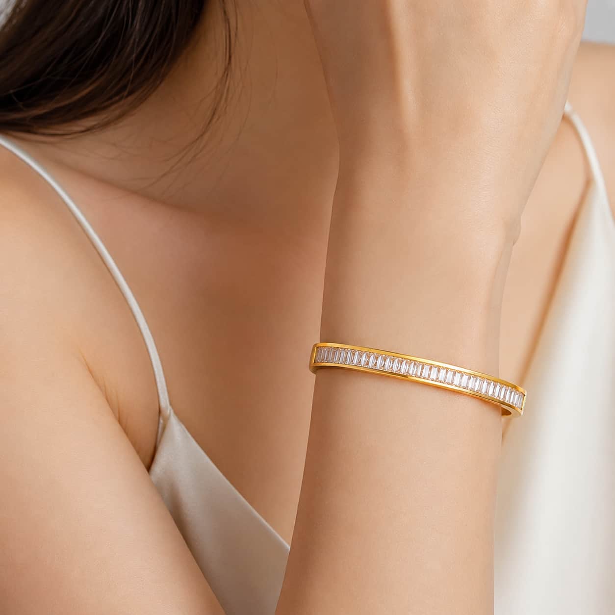 Radiant Line Bangle