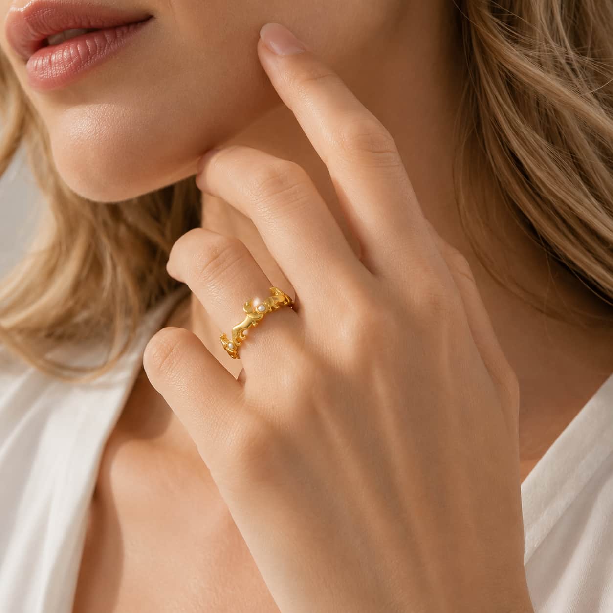 Pearl Dachshine Ring