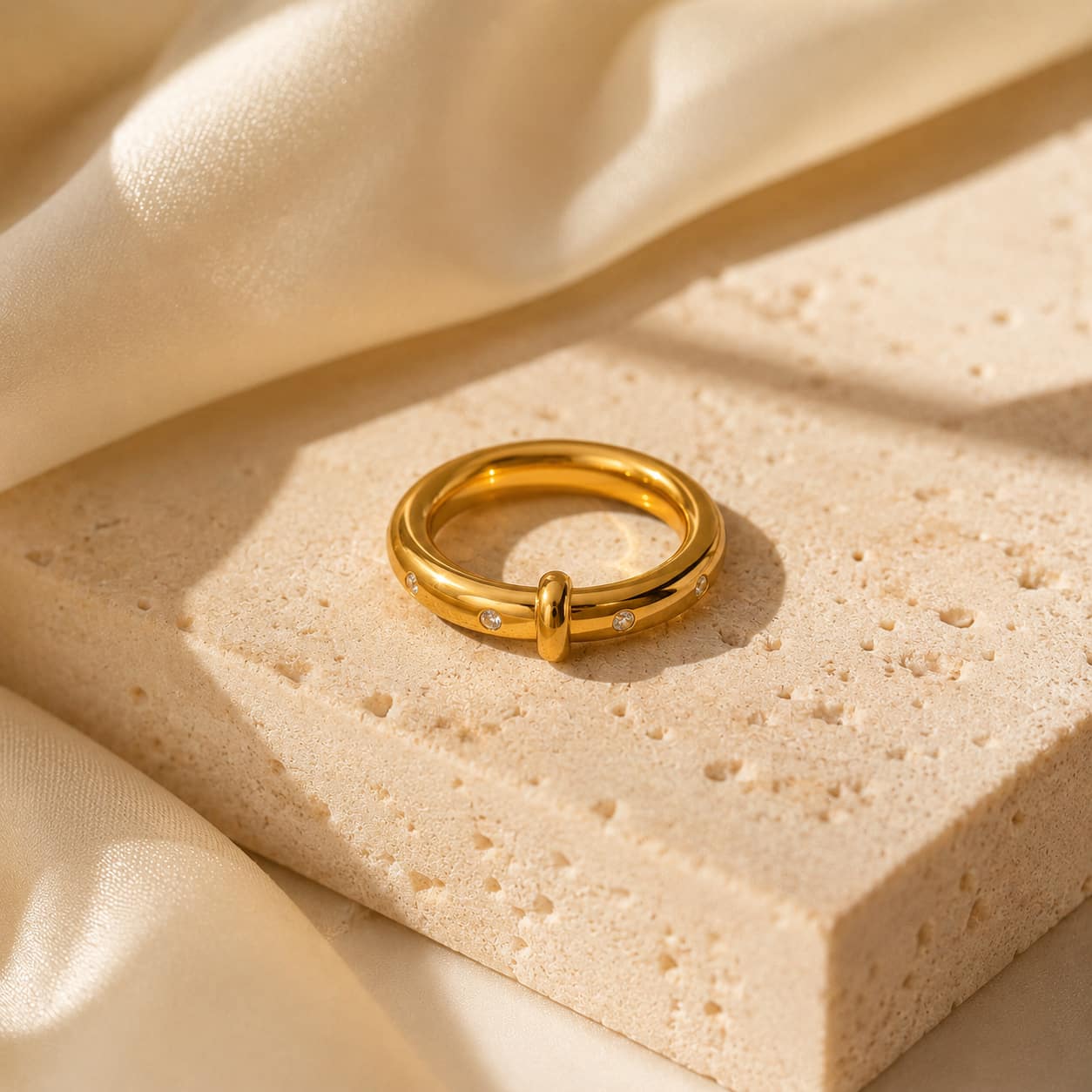 Liora Knot Ring