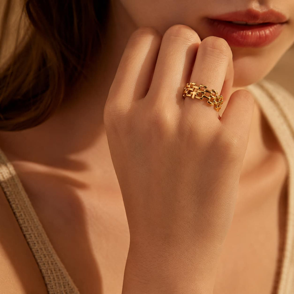 Aveline Link Ring