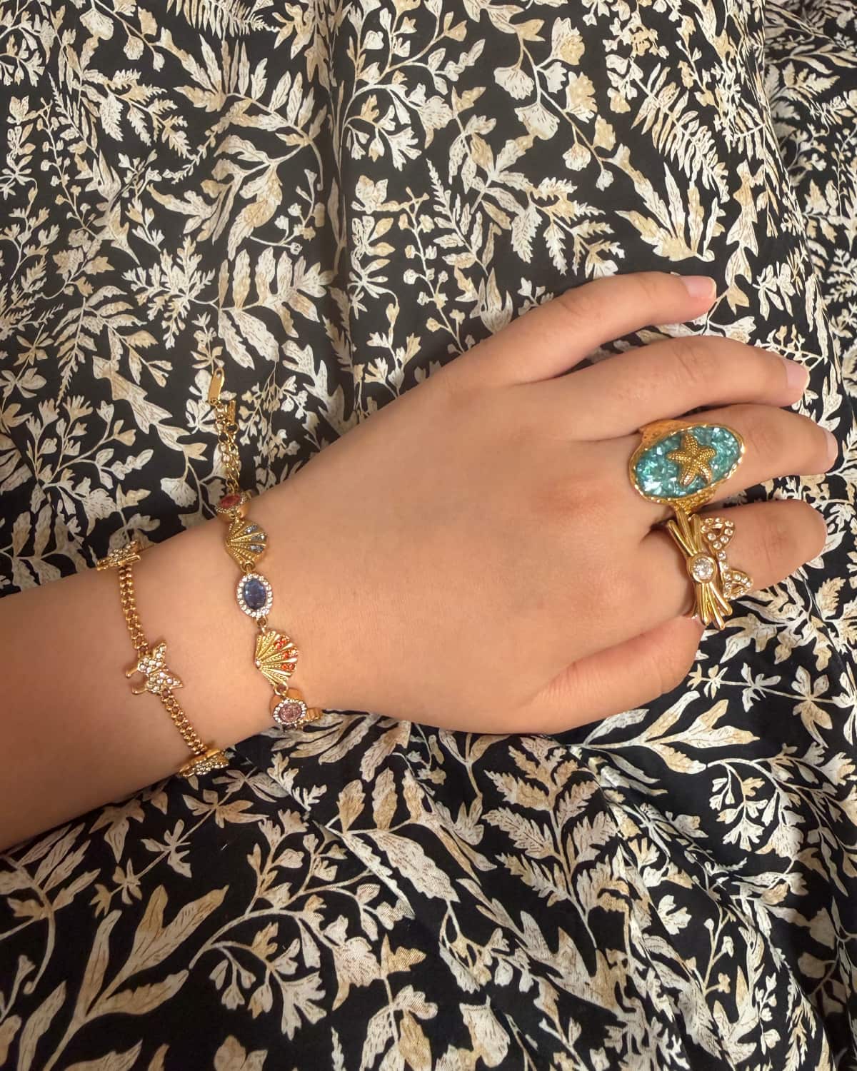 Marina Gem Shell Bracelet