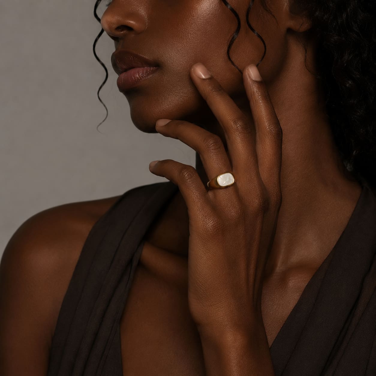 Maris Signet Ring