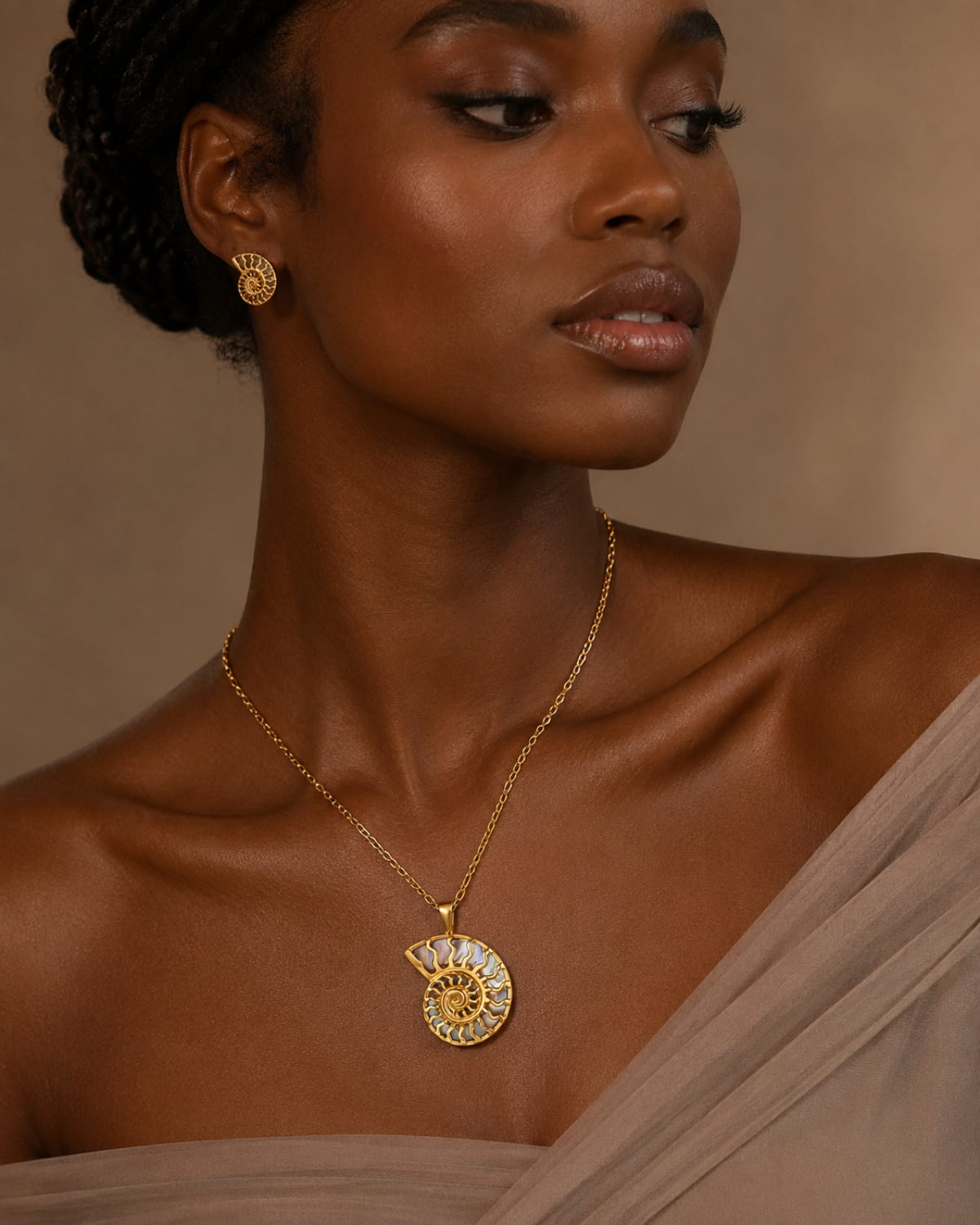 Nautilus Whisper Necklace