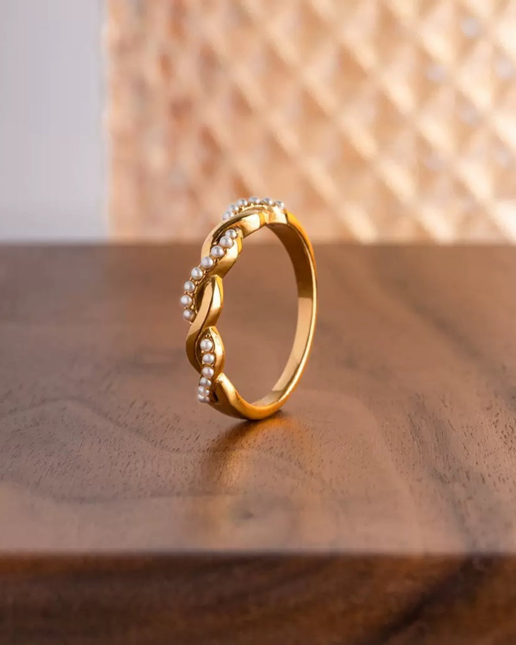 Pearl Twist Ring